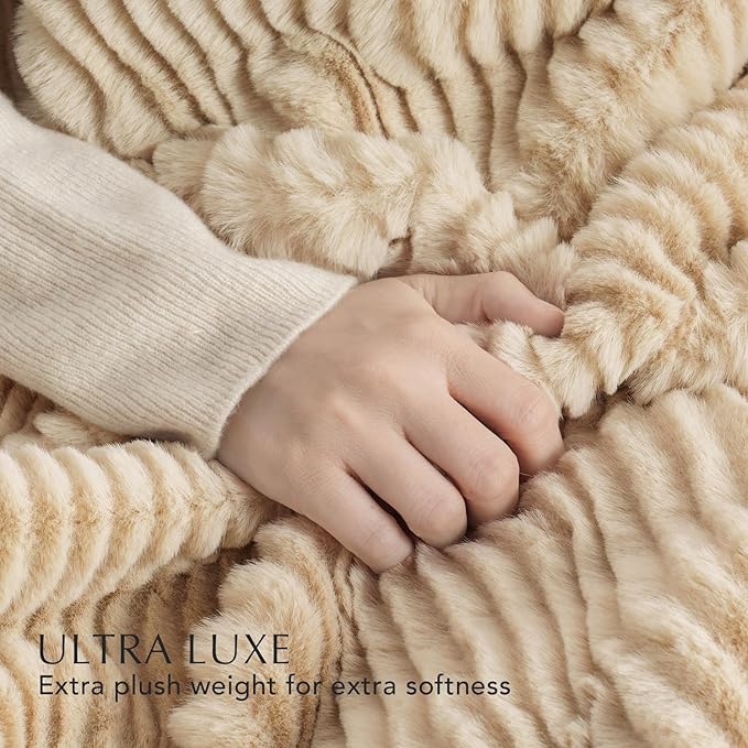 Ultra Soft Faux Fur Throw Blanket for Couch, Luxury Sculpted Texture Faux Rabbit Fur Blanket for Bed, Fluffy Thick Plush Warm Fuzzy Throw, 920GSM (Beige, 60''x80'')