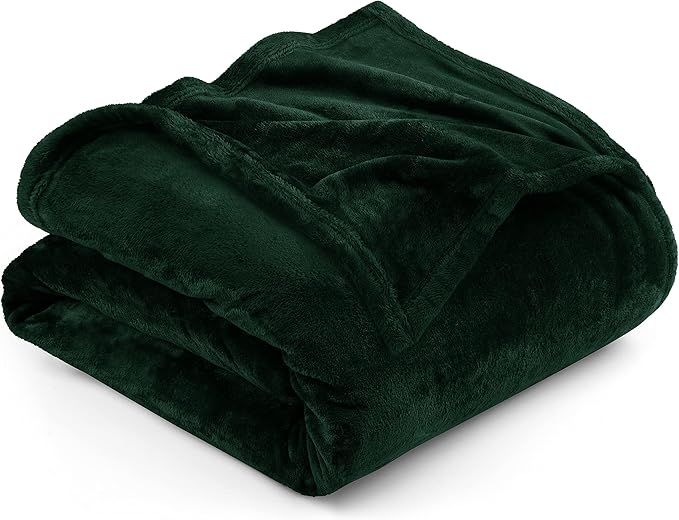 Utopia Bedding Fleece Blanket King Size Forest Green 300GSM Luxury Anti-Static Fuzzy Soft Microfiber Bed Blanket (90x102 Inch)
