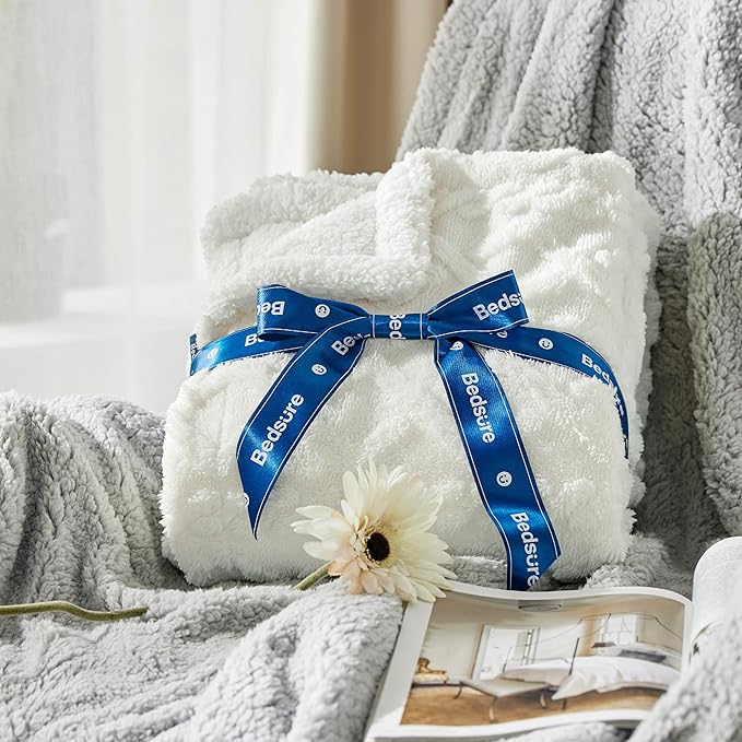 Bedsure Sherpa King Size Blanket for Bed- Fleece Soft Cozy Fuzzy Cable Blankets for Women, Thick Warm for Winter and All Seasons, Cream, 108x90 Inches