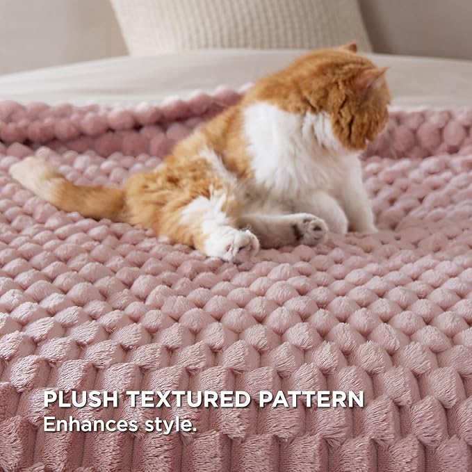 Bedsure Pink Throw Blanket for Women - Cozy Soft Throw Blankets for Couch, Cute Small Fleece Decor Gifts for Girls, 50x60 Inches