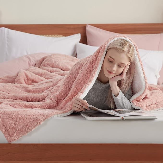 Bedsure Sherpa Queen Size Blanket for Bed - Fleece Soft Cozy Fuzzy Cable Blankets for Women, Thick Warm for Winter and All Seasons, Pink, 90x90 Inches