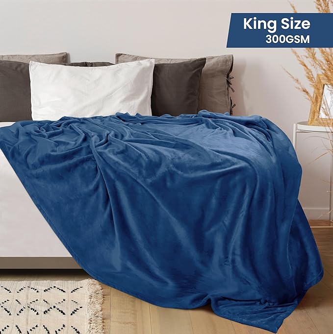 Utopia Bedding Fleece Blanket King Size Royal Blue 300GSM Luxury Fuzzy Soft Anti-Static Microfiber Bed Blanket (90x102 Inch)