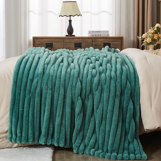 NEWCOSPLAY Faux Fur Throw Blanket Light Teal 3D Ribbed Plush Thick Warm Blanket for Couch Sofa Bed 850GSM (Light Teal Ribbed, Throw(50"x60"))