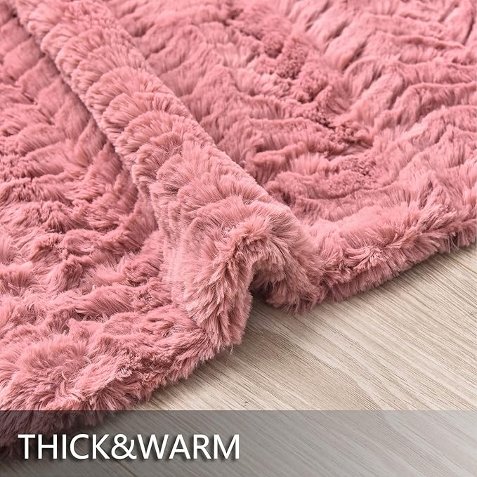 YUSOKI Luxury Faux Fur Twin XL Blanket for Twin XL Bed 2 Layers,5.2lb,All Ages,Home Decoration Without Pillows(Pink,63"x90")
