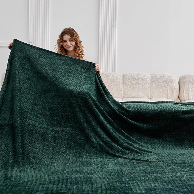 Oversized King Fleece Blanket 120x120 Inches, Seamless Soft Cozy 3D Jacquard Flannel Blanket 10'x10' Extra Large for Bed, Sofa, Couch, Travel & Camping, California King Throw, Forest Green Leaf