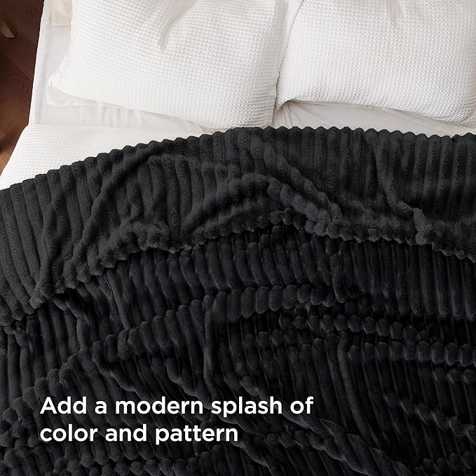 Bedsure King Size Blanket for Bed - GentleSoft Cozy Soft Blankets for Women, Cute Large Fleece Throws for Girls, Black, 108x90 Inches