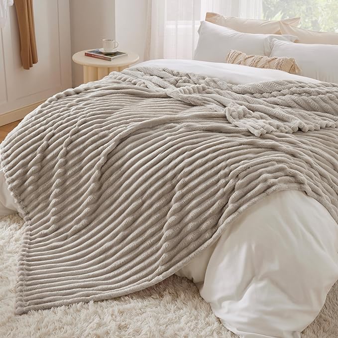 Bedsure Blankets Queen Size for Bed - GentleSoft Cozy Soft Blankets for Women, Cute Large Fleece Throws for Girls, Linen, 90x90 Inches