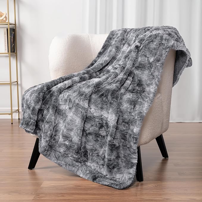 PAVILIA Faux Fur Throw Blanket Tie-Dye Grey, Soft Fuzzy Warm Sherpa Blankets & Throws for Bed, Fluffy Plush Thick Fleece Throw Blanket for Couch Sofa, Reversible Furry Shaggy Blanket, Grey 50x60