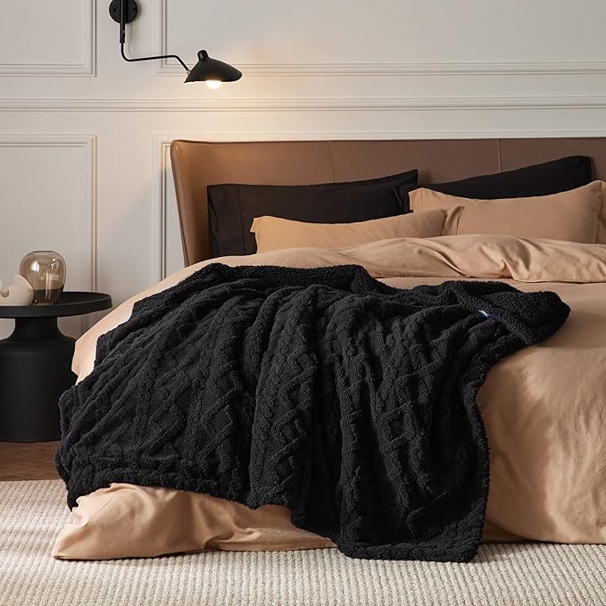 Bedsure Sherpa Fleece Blanket Twin Size for Bed - Fuzzy Soft Cozy Cable Throw for Couch, Thick Warm Blankets for Winter, Black, 60x80 Inches