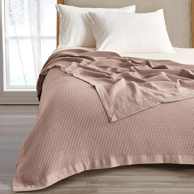 Great Bay Home 100% Cotton Blanket for Twin Size Bed | Lightweight and Breathable Waffle Weave Blankets for Summer & Spring | Versatile, Layering Pink Bed Blanket, Redwood, 90x66 inches