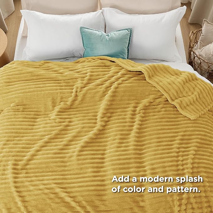 Bedsure Honey Full Blanket for Couch - GentleSoft Cozy Soft Blankets for Women, Cute Small Fleece Throws for Girls, Birthday Gifts for Women, Mothers Day Decor Gifts for Mom, 84x90 Inches