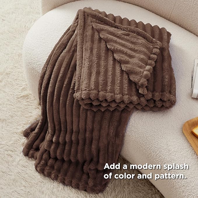 Bedsure Fondue Fudge Twin XL Blanket for Bed - GentleSoft Cozy Soft Blankets for Women, Cute Small Fleece Throws for Girls, Birthday Gifts for Women, Mothers Day Decor Gifts for Mom, 66x90 Inches