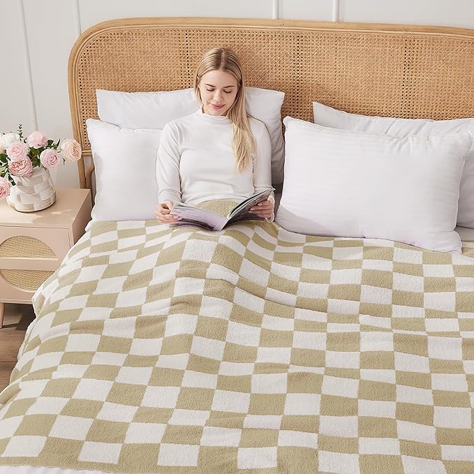 JOOJA Soft Cozy Checkerboard Beige Bed Blanket Fluffy Knit Throw Blanket Queen Size Plaid Checkered 90x90 in