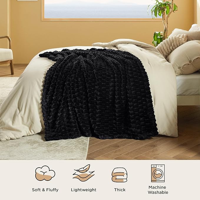 Bedsure Twin Blanket for Bed - Super Soft, Cozy Blankets for Women, Cute Fleece Gifts for Girls, Black, 60x80 Inches