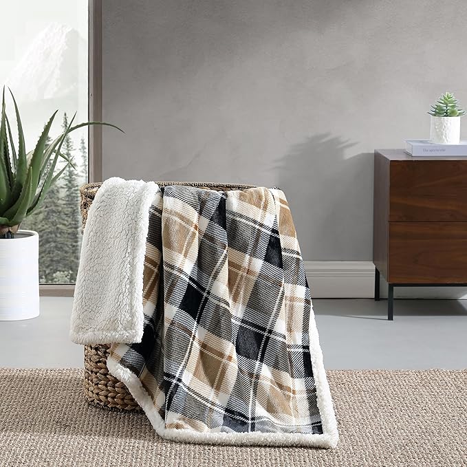 Eddie Bauer- Throw Blanket, Reversible Sherpa Fleece Bedding, Home Decor for All Seasons (Rugged Plaid Beige, Throw)