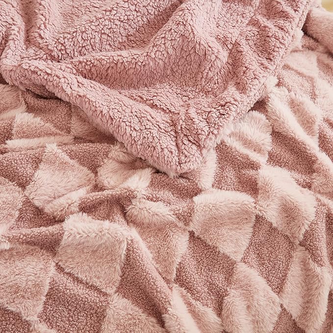 PU MEI Luxury Faux Fur Rabbit Fur Throw Blanket Pink 60"*80",Soft Plush Reversible Sherpa Blankets,Twin Fuzzy Elegant Blanket Thick Throws for Bed,Comfy Bedding Accent Blankets for Sofa Couch Chair