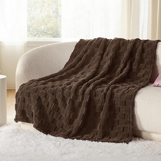 Bedsure Sugar Brown Throw Blanket for Couch - Super Soft Cozy Blankets for Women, Cute Small Fleece Throws for Girls, 50x70 Inches