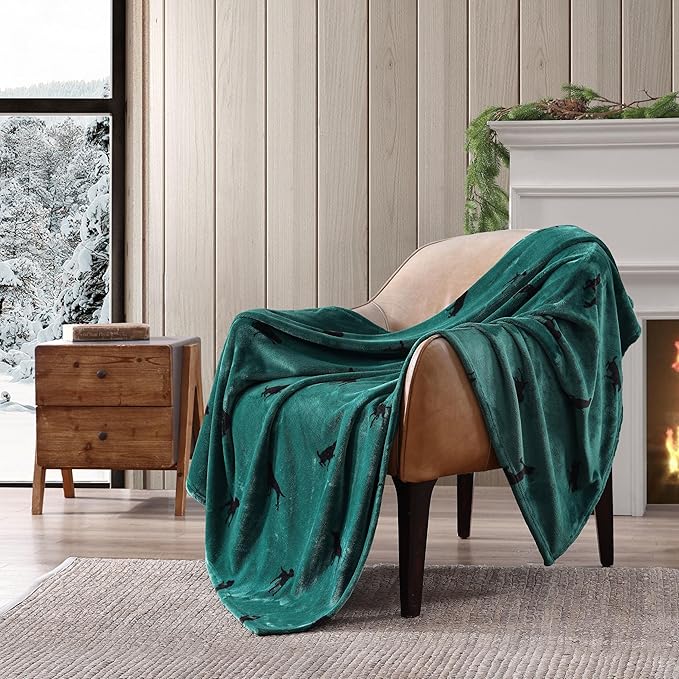 Eddie Bauer - Blanket, Super Soft Reversible Sherpa & Brushed Fleece Bedding, Throw Blankets for Couch, Ideal for Lounging (Buddy The Dog Green)