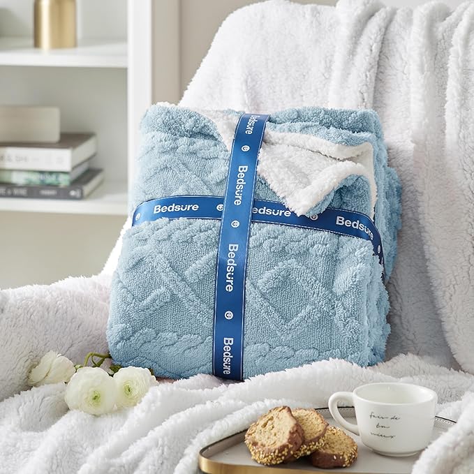 Bedsure Sherpa Fleece Throw Blanket for Couch - Fuzzy Soft Cozy Cable Throw for Women, Thick Warm Blanket for Winter, Blue, 50x60 Inches
