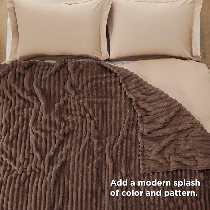 Bedsure Fondue Fudge Full Blanket for Bed - GentleSoft Cozy Soft Blankets for Women, Cute Small Fleece Throws for Girls, Birthday Gifts for Women, Mothers Day Decor Gifts for Mom, 84x90 Inches