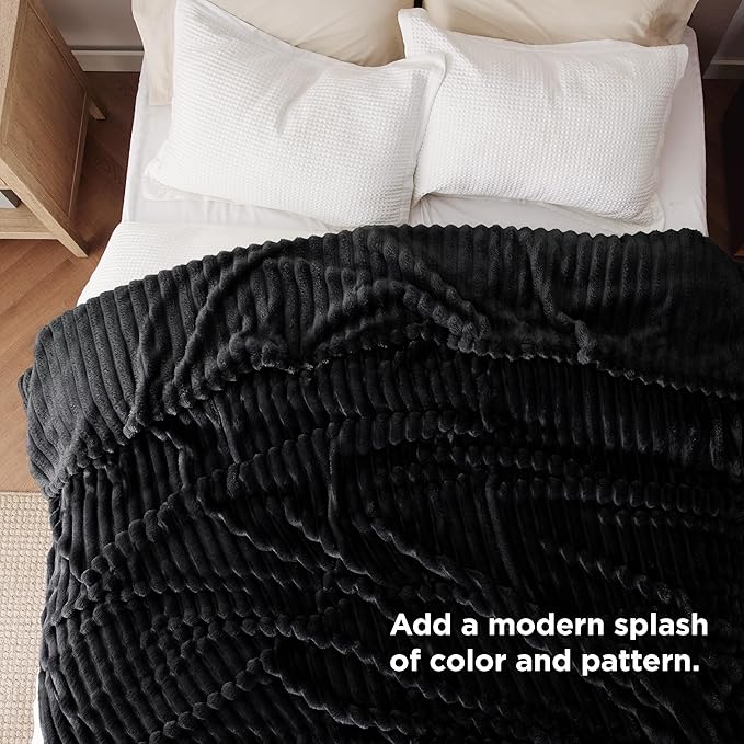 Bedsure Black Blanket Full Size for Bed - GentleSoft Cozy Soft Blankets for Women, Cute Large Fleece Throws for Girls, 84x90 Inches