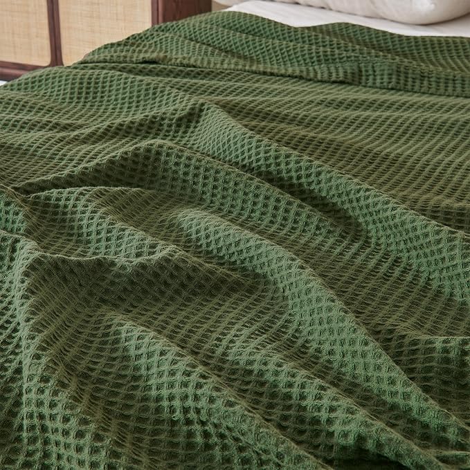100% Cotton Blanket for Full Queen Size Bed - Dark Green Waffle Weave Lightweight Summer Bed Blanket - 90x90in Prewashed Breathable, Woven, Layering Blanket (Full/Queen, Forest Green)