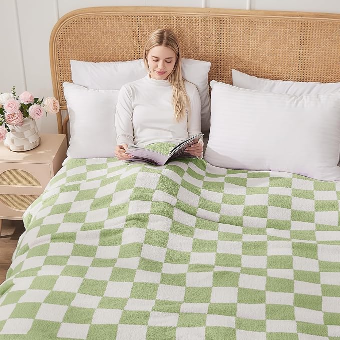 Super Soft Luxurious Warm Checkered Throw Blanket - Reversible for Couch, Bed, Sofa - 60x80 Inches - Green and White