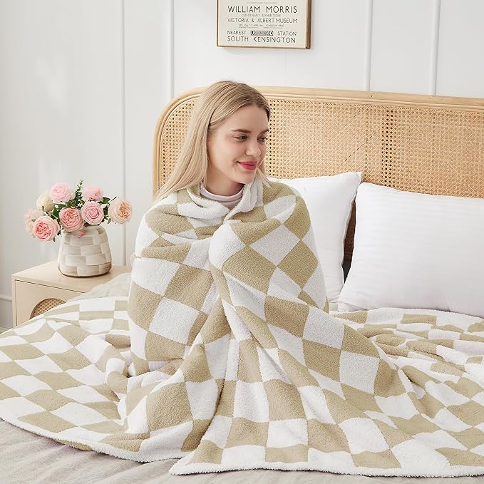 JOOJA Soft Cozy Checkerboard Beige Bed Blanket Fluffy Knit Throw Blanket Queen Size Plaid Checkered 90x90 in