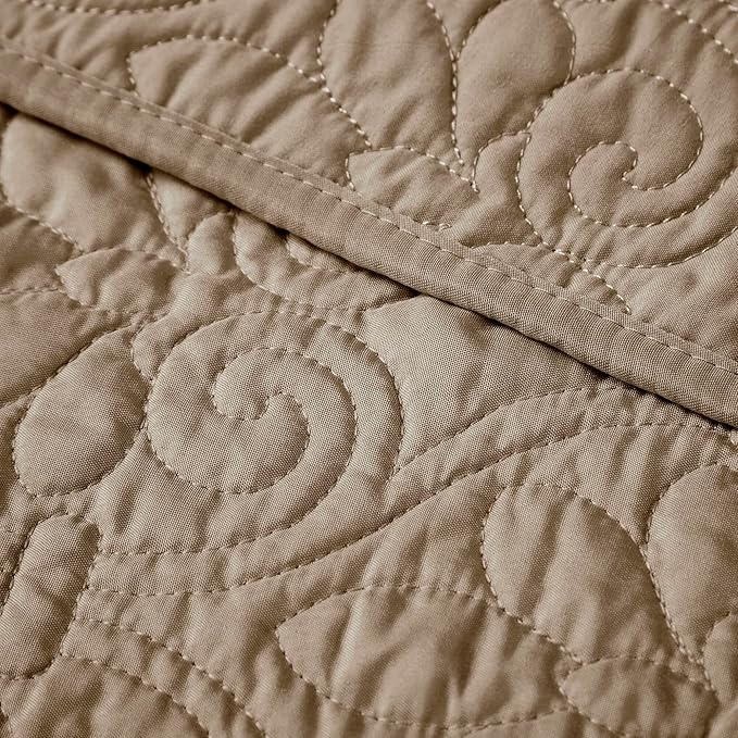 Madison Park Quebec Oversized Quilted Throw in Khaki Finish MP50-2984, 60"x70"