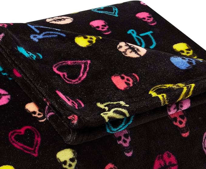 Betsey Johnson - Throw, Ultra-Soft Plush Blanket, Use for Couch, Bed, or Lounges, Dorm Essentials (Betsey Signature, 50" x 70")