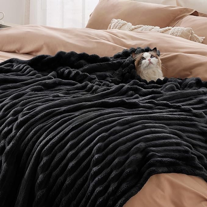 Bedsure Black Fleece Blanket for Couch - GentleSoft Cozy Soft Blankets for Women, Cute Small Throws for Girls, 50x70 Inches