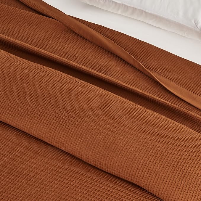 Great Bay Home 100% Cotton Blanket for Twin Size Bed | Lightweight and Breathable Waffle Weave Blankets for Summer & Spring | Versatile, Layering Orange Bed Blanket, Terracotta, 90x66 inches