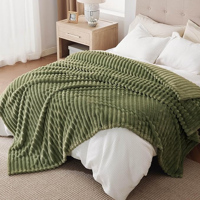 Bedsure Cypress Fleece Queen Blanket for Couch - GentleSoft Cozy Soft Blankets for Women, Cute Small Throws for Girls, 90x90 Inches