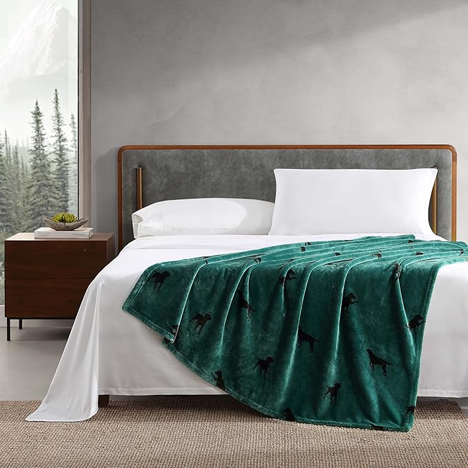 Eddie Bauer - Blanket, Super Soft Reversible Sherpa & Brushed Fleece Bedding, Throw Blankets for Couch, Ideal for Lounging (Buddy The Dog Green)