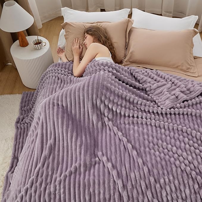 Bedsure Light Purple Fleece Blanket for Couch - GentleSoft Cozy Soft Blankets for Women, Cute Small Throws for Girls, 90x90 Inches