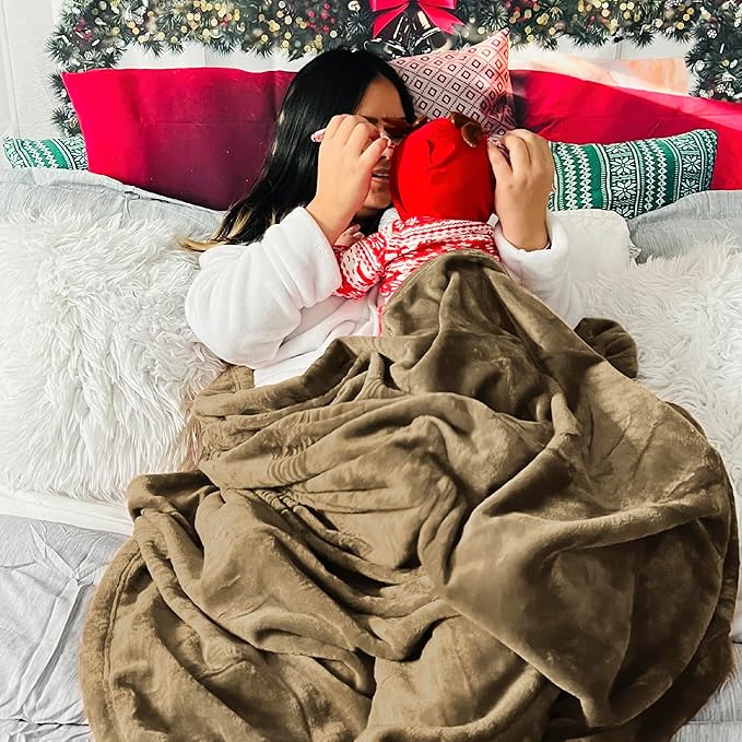 Bedsure Fleece Throw Blanket Camel - 300GSM Blankets for Couch, Sofa, Bed, Soft Lightweight Plush Cozy Throws for Toddlers, 50x60 inches