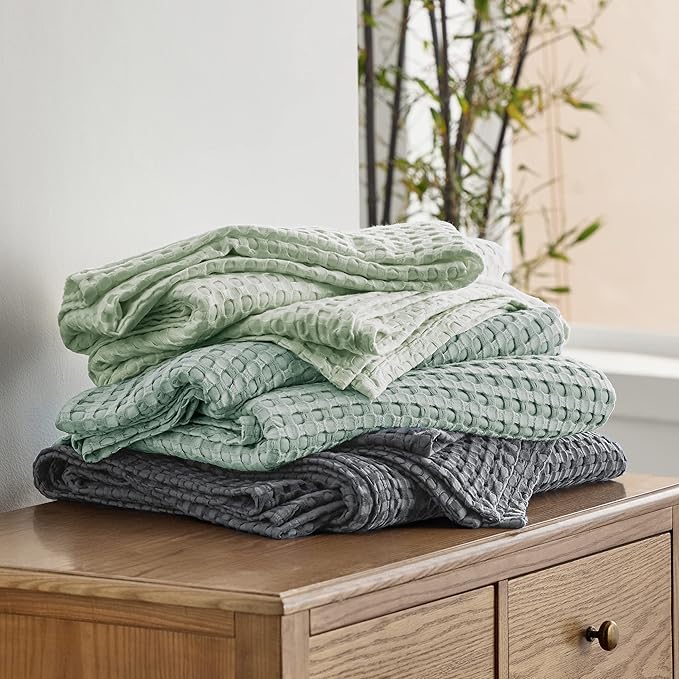 Bedsure Cooling Cotton Waffle King Size Blanket - Lightweight Breathable Blanket of Rayon Derived from Bamboo for Hot Sleepers, Luxury Throws for Bed, Couch and Sofa, Sage Green, 104x90 Inches