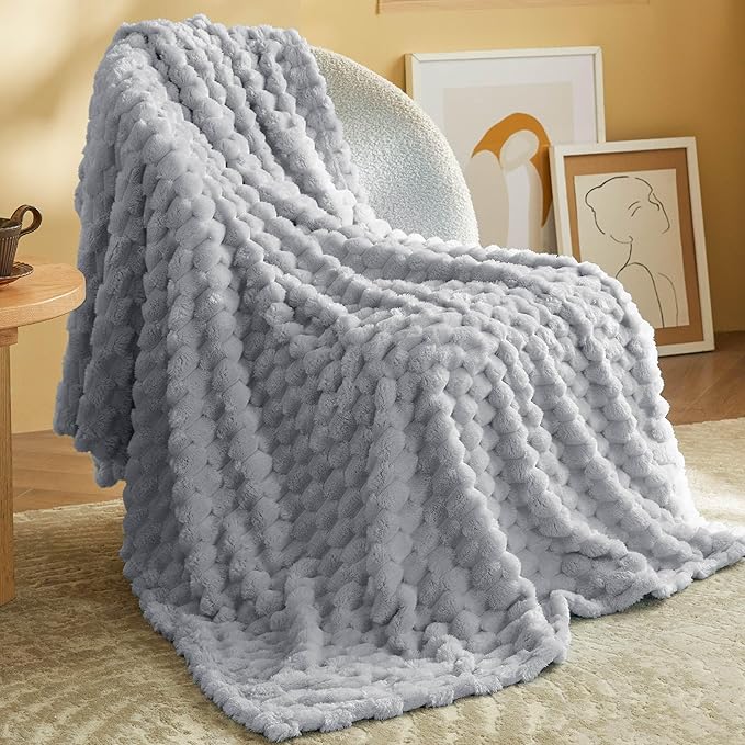 Bedsure Cozy Throw Blanket for Women - Soft Throw Blankets for Couch, Cute Small Fleece Gifts for Girls, Cloudy Gray, 50x60 Inches