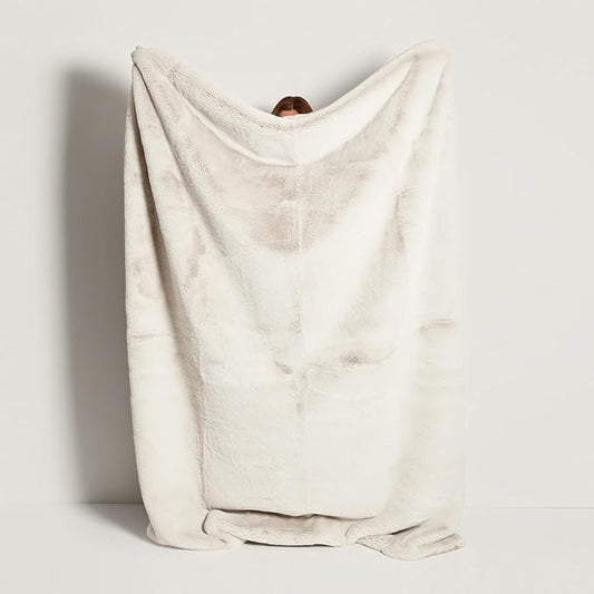 UnHide Marshmallow - Faux Fur Blanket - Heavy Weight, Extra Soft Blanket - Made from Recycled Materials - Machine Washable - Small (50" x 60") - Snow White