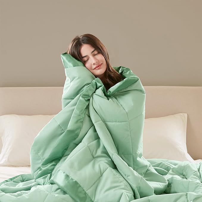 Madison Park Windom Down Alternative Blanket, Premium 3M Scotchgard Moisture Wicking Treatment, Lightweight and Soft Bed Cover For All Season, Satin Trim, Seafoam Twin