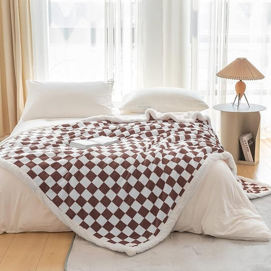 LOMAO Sherpa Throw Blanket Fleece Blanket with Checkered Pattern Soft Thick Blanket for Couch, Bed, Sofa Luxurious Warm and Cozy for All Seasons (Coffee, 60"x80")