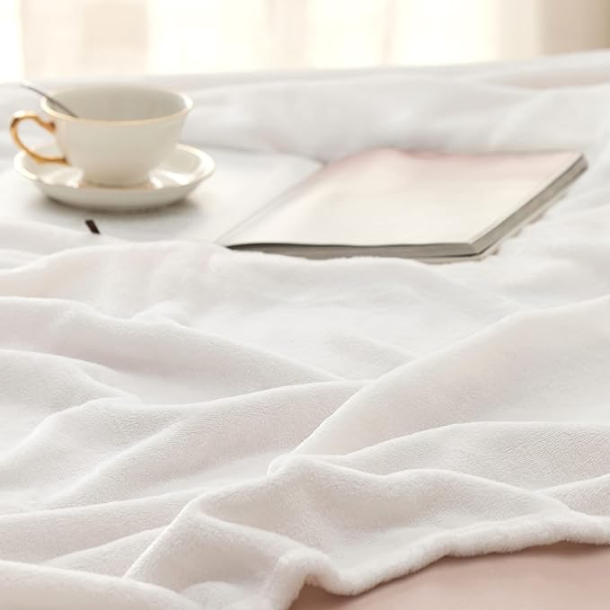 Bedsure White Fleece Throw Blanket - 300GSM Blankets for Couch, Sofa, Bed, Soft Lightweight Plush Cozy Throws for Toddlers, 50x60 inches