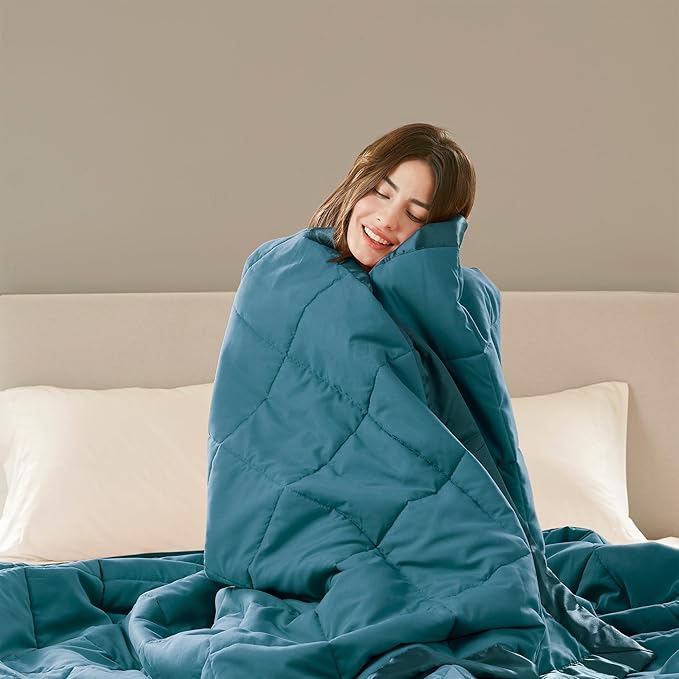 Madison Park Windom Down Alternative Blanket, Premium 3M Scotchgard Moisture Wicking Treatment, Lightweight and Soft Bed Cover For All Season, Satin Trim, Teal Twin