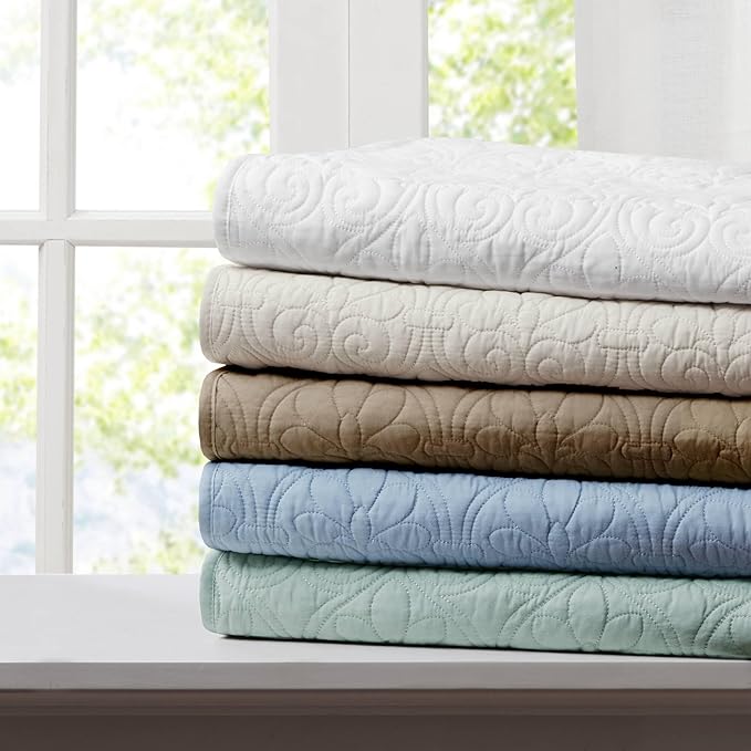 Madison Park Quebec Oversized Quilted Throw in Khaki Finish MP50-2984, 60"x70"