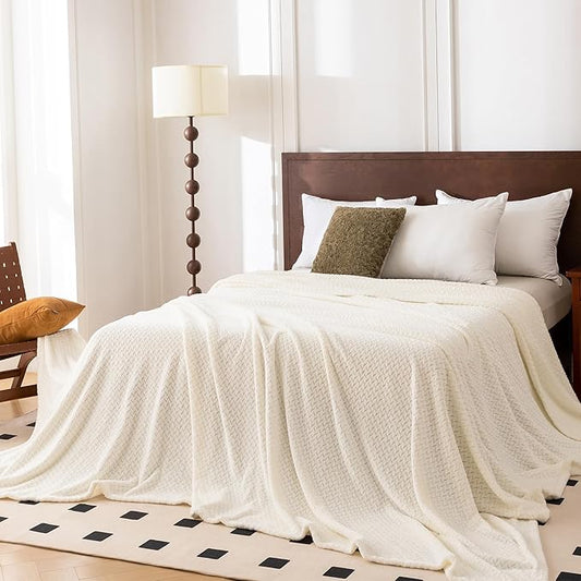 Oversized King Fleece Blanket 120x138 Inches, Seamless Soft Cozy 3D Jacquard Flannel Blanket 10'x11.5' Extra Large for Bed, Sofa, Couch, Travel & Camping, California King Throw, Ivory White Leaf