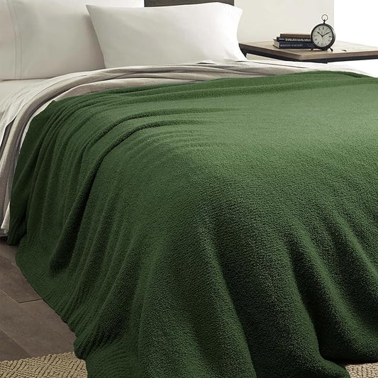 JOOJA Dark Green Blanket Warm Queen Size Fuzzy Knitted Blanket, Oversized Luxury Bed Blankets, Soft Queen Blanket for Bed, Lightweight Plush Blanket Queen Size for Cozy Nights (Dark Green, 90x90)