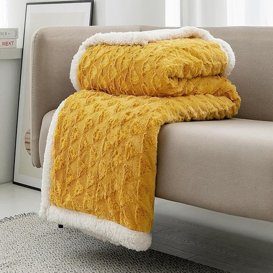 LOMAO Throw Blanket for Couch - Fleece Blankets & Throws Faux Fur Blanket Soft Fuzzy Sherpa Blanket Cozy Throws Gift Throw Blankets for Bed,Sofa (50x60,Yellow)