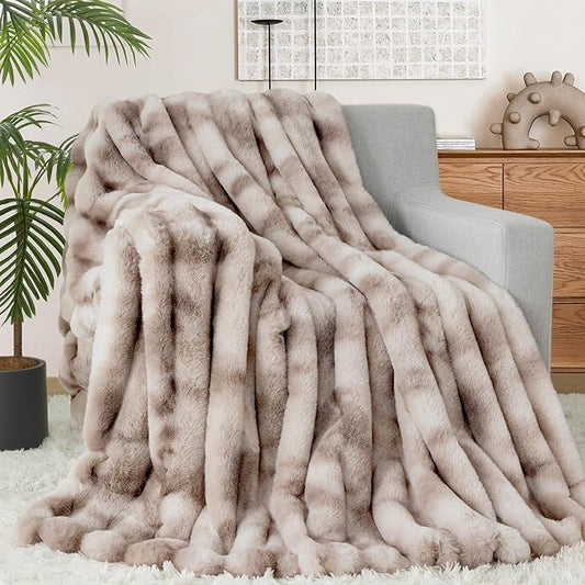 Touchat Luxury Faux Rabbit Fur Throw Blanket for Couch, Super Heavy Warm Cozy Blanket for Sofa Bedroom Living Room, Ultra Soft Fluffy Reversible Plush Blanket for Home Decor Gifts, Tie-dye Coffee