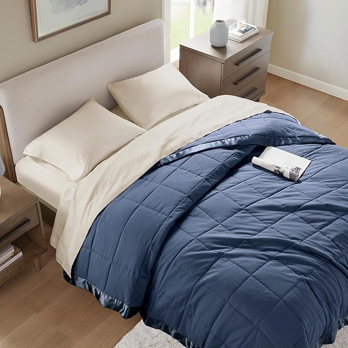 Madison Park Windom Down Alternative Blanket, Premium 3M Scotchgard Moisture Wicking Treatment, Lightweight and Soft Bed Cover For All Season, Satin Trim, Navy Full/Queen