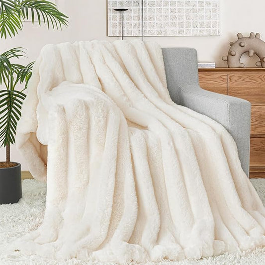 Touchat Luxury Faux Rabbit Fur Throw Blanket for Couch,Super Heavy Warm Cozy Fuzzy Blanket for Sofa Bedroom Living Room,Ultra Soft Fluffy Reversible Plush Blanket for Home Decor Gifts,Cream White